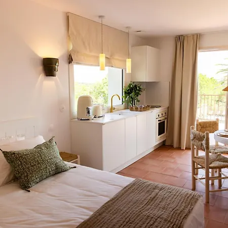 Les De Chateau Roussillon - Les Collection 4* بيربينيو